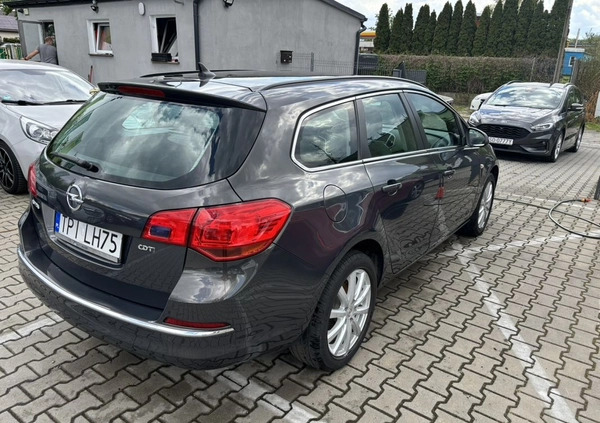 Opel Astra cena 28900 przebieg: 200000, rok produkcji 2014 z Sosnowiec małe 407